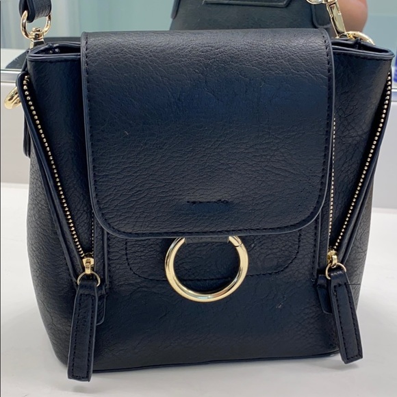 Princess Polly Handbags - Black and Gold Princess Polly Black Small Purse